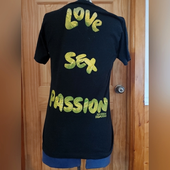 Autographed Raheem DeVaughn t shirt Signed in 2015 see pics Size Small R&B Soul - Picture 2 of 4